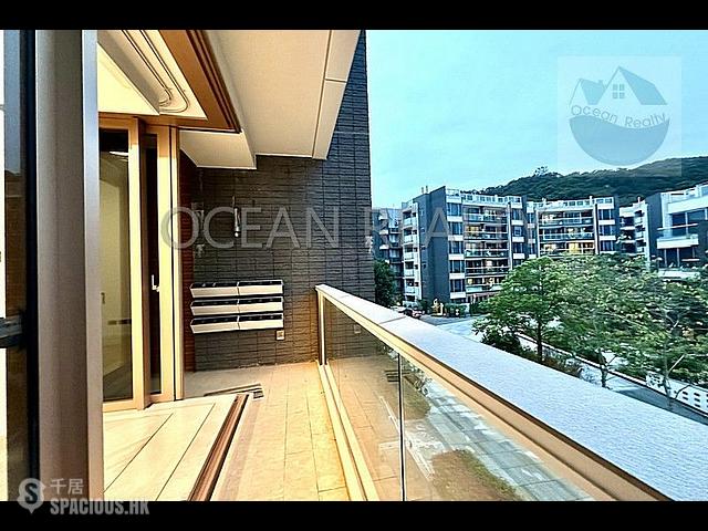 Clear Water Bay - Mount Pavilia 01