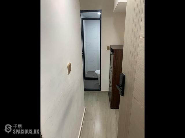 North Point - Waldorf Apartments 01