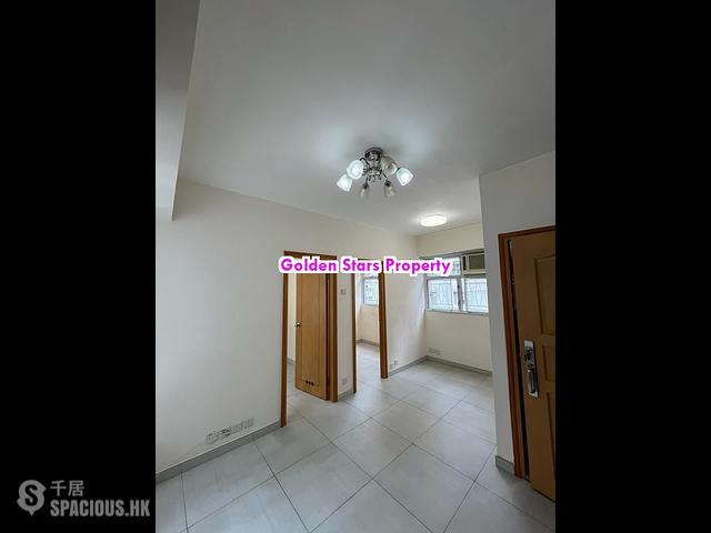 Sai Ying Pun - Po Fung Building 01