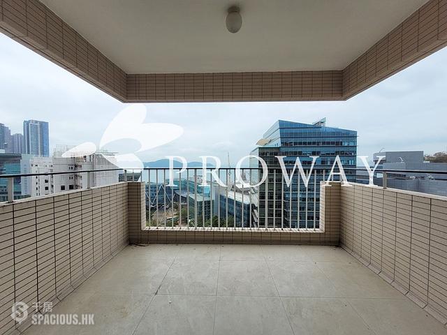 Pok Fu Lam - Baguio Villa Block 28 01