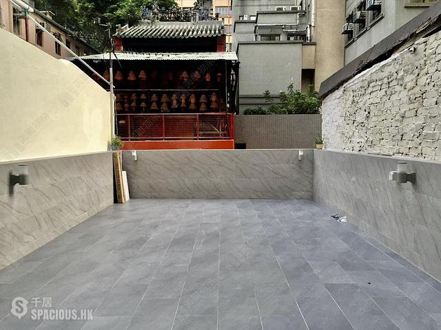 Poho - 206, Hollywood Road 01