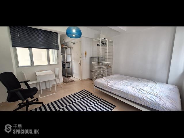 Wan Chai - 35, Ship Street 01