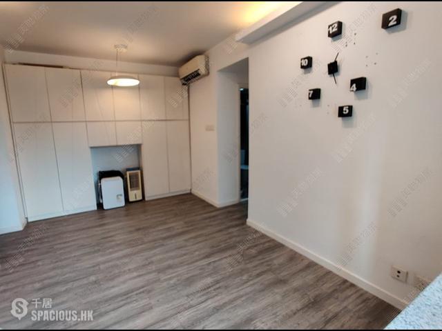 Tseung Kwan O - Serenity Place Block 5 01