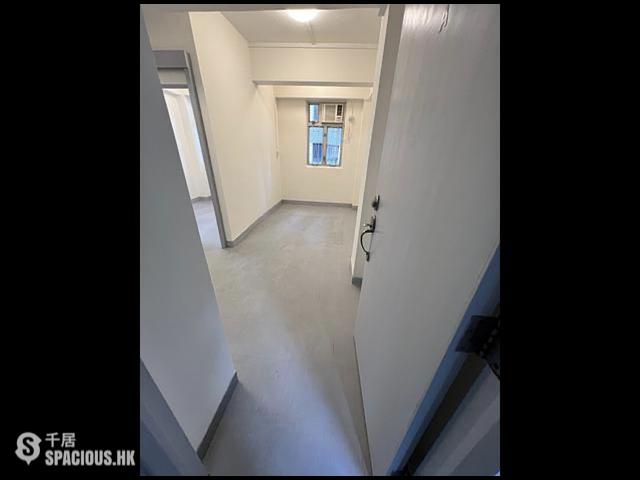 Central - 150, Wellington Street 01