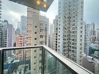 Wan Chai - The Avenue Phase 1 04