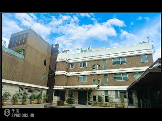 Shouson Hill - Yue Hing Court Block B 01