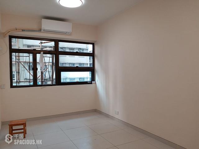 Kennedy Town - Kuk Fung Building 01