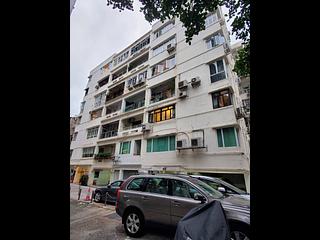 Mid Levels Central - Best View Court Block 66, Macdonnell Road 10