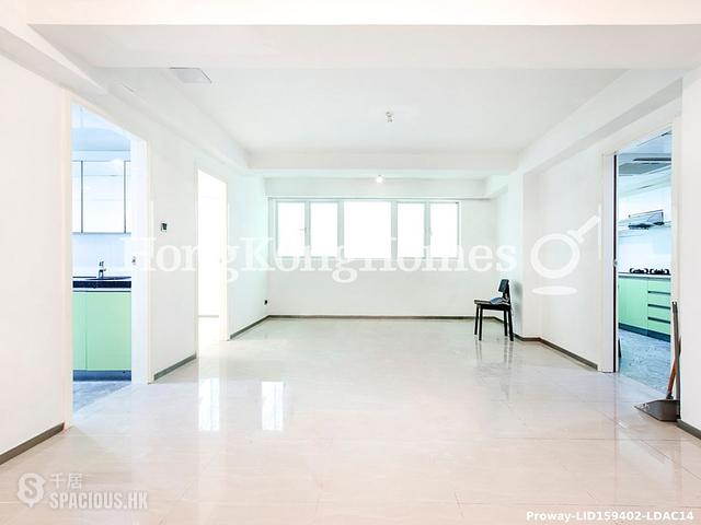Cheung Chau - New Villa Cecil 01