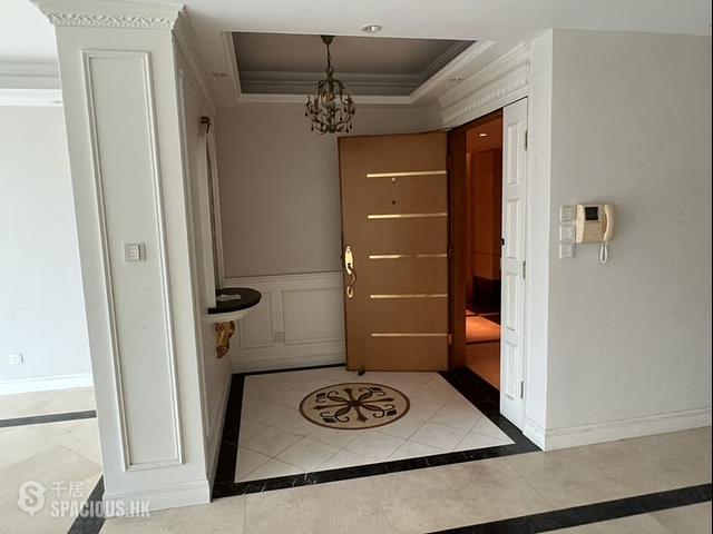 Repulse Bay - South Bay Palace Block 2 01