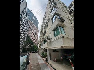 Mid Levels Central - Best View Court Block 66, Macdonnell Road 03