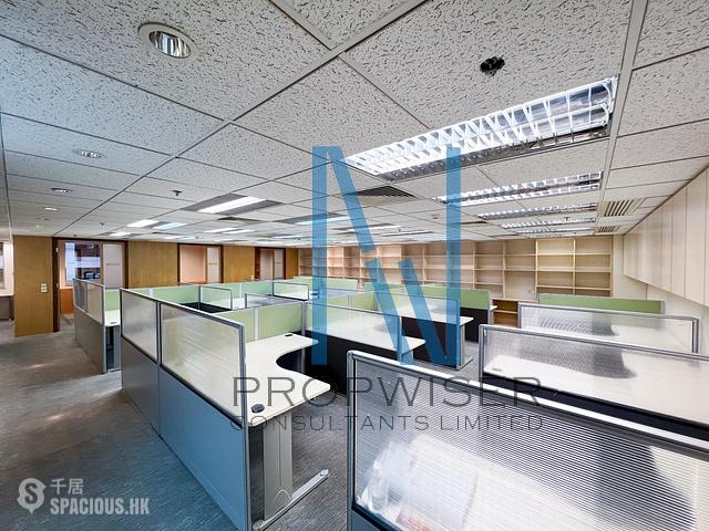 Central - New World Tower 01
