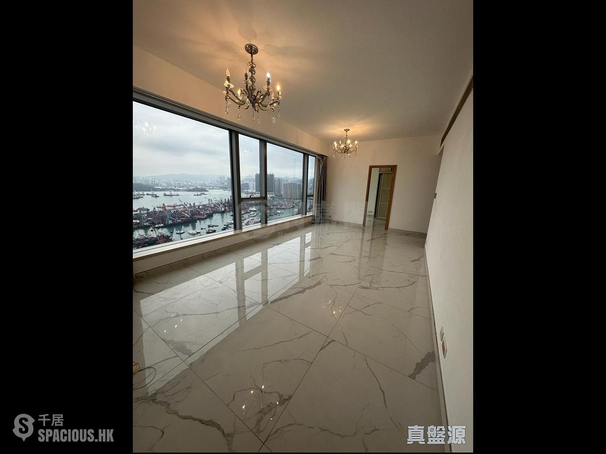 West Kowloon - The Cullinan (Tower 21 Zone 2 Luna Sky) 01