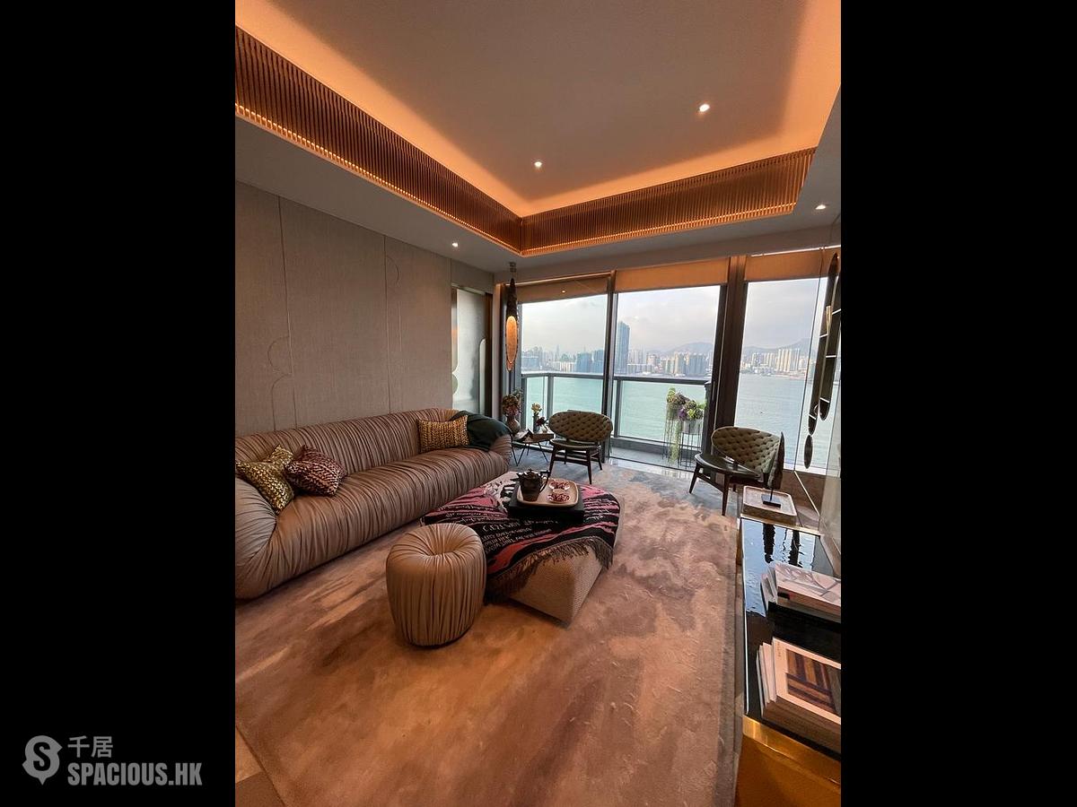North Point - Victoria Harbour Residence 01