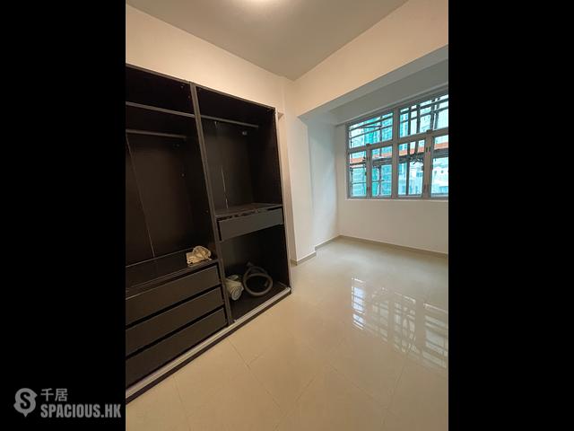 Sheung Wan - 256-258, Hollywood Road 04