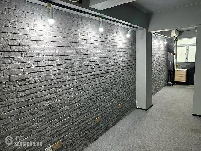 Central - 12, Gough Street 01