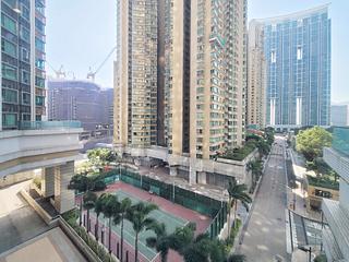 West Kowloon - Sorrento Phase 1 Block 5 04