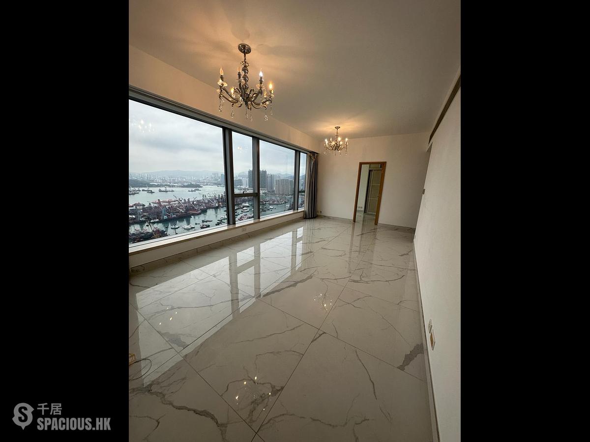 West Kowloon - The Cullinan (Tower 21 Zone 2 Luna Sky) 01