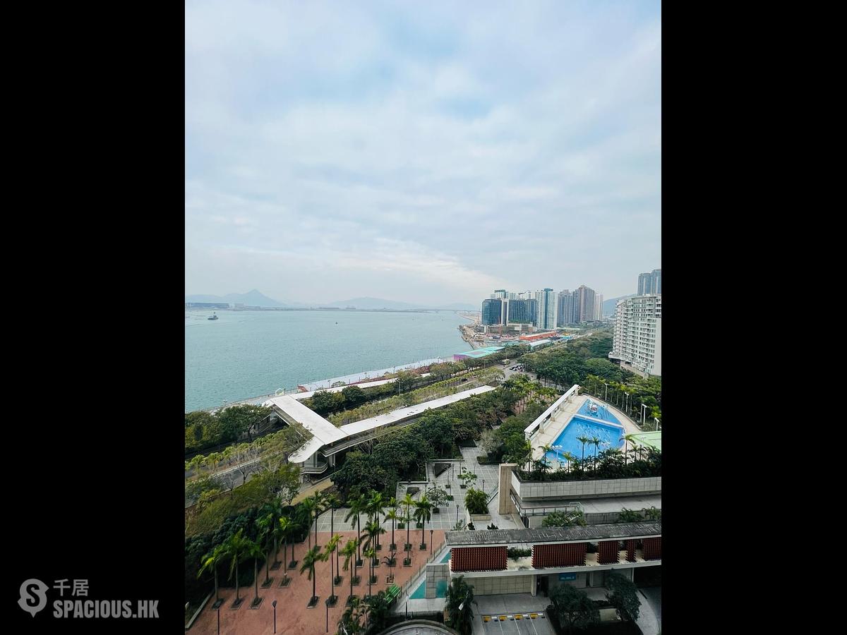 Tung Chung - Tung Chung Crescent 01