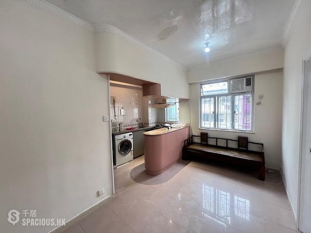 Mong Kok - Cheong Ming Building 01