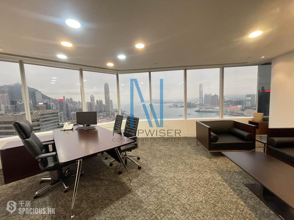 Wan Chai - Convention Plaza Office Tower 01