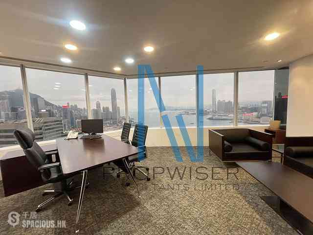 Wan Chai - Convention Plaza Office Tower 01