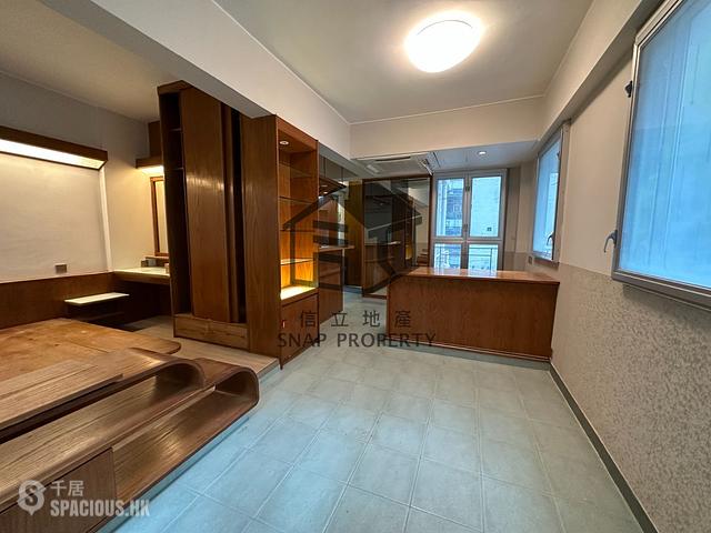 Central - Lan Fong House 01