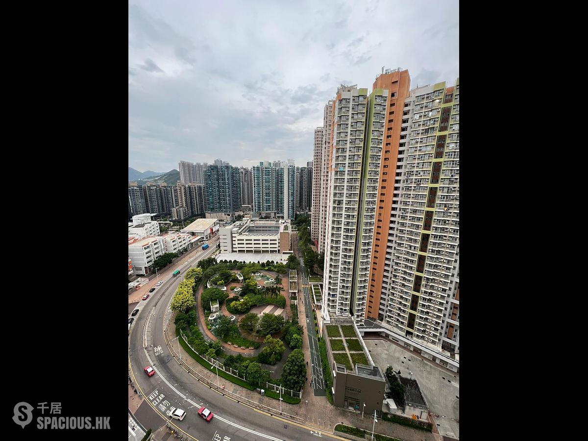 Tseung Kwan O - Savannah Block 3B 01