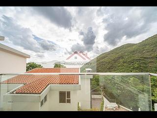 Chung Hom Kok - Horizon Ridge 02