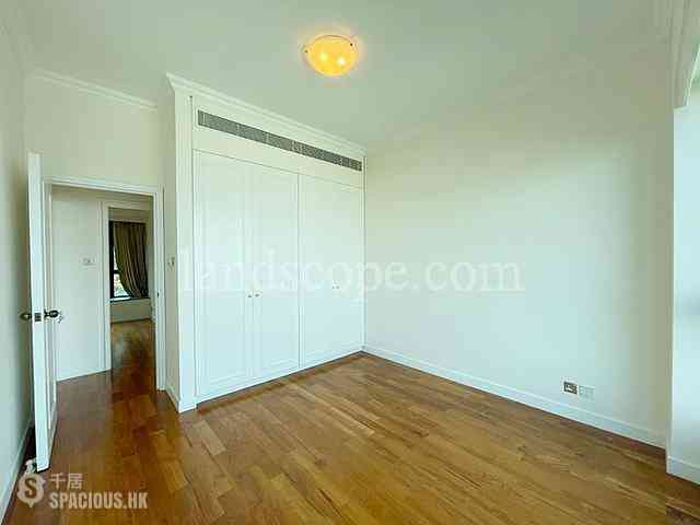 Mid Levels Central - The Harbourview 06