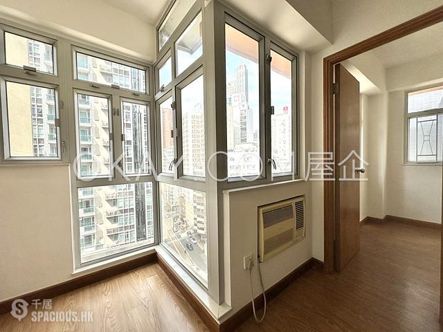 Wan Chai - Shu Tak Building 06