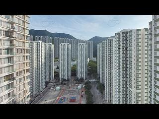 Quarry Bay - The Orchards Block 1 04