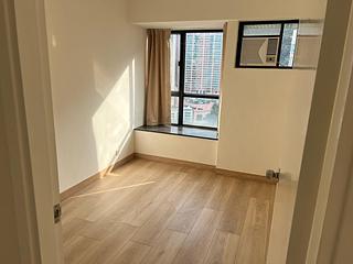 Mid Levels Central - The Grand Panorama Block 2 07