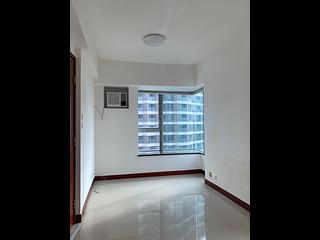 Kennedy Town - The Merton Tower 3 04