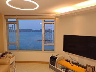 Ap Lei Chau - South Horizons Phase 2 Yee Wan Court (Block 15) 03