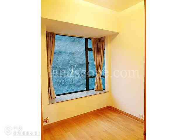 Mid Levels Central - Fairlane Tower 07