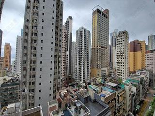 Sai Ying Pun - Island Crest Block 2 02