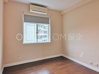 Pok Fu Lam - Four Winds Apartment 06