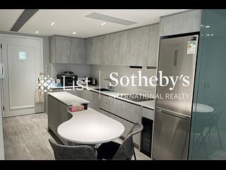 Wan Chai - Convention Plaza Apartments 04