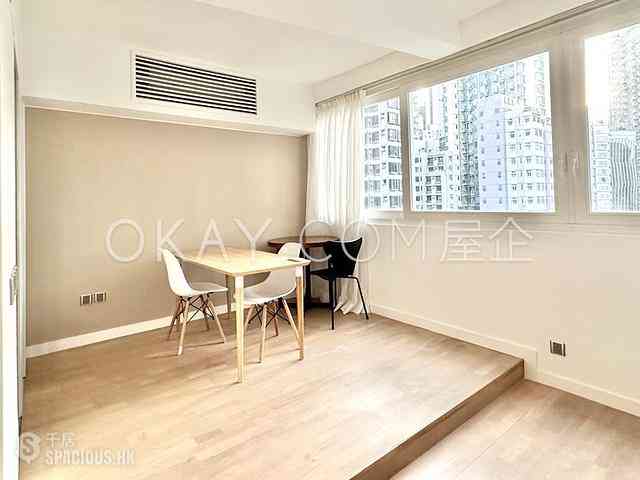 Wan Chai - Tung Hing Building 09
