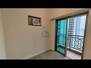 Kennedy Town - The Merton Tower 3 05