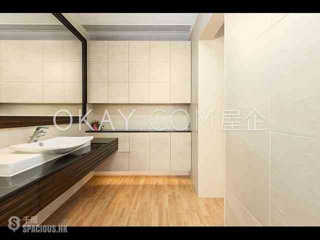 Repulse Bay - Grosvenor Place 12