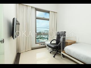 Repulse Bay - Grosvenor Place 17