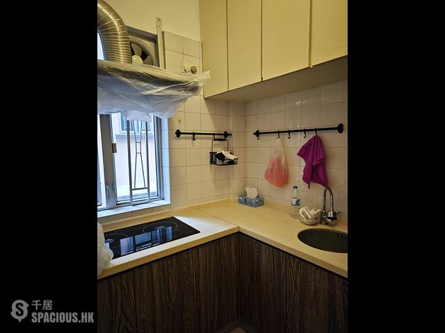 North Point - Waldorf Apartments 01
