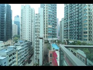 Wan Chai - The Avenue Phase 2 05