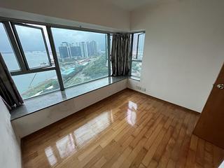 Tung Chung - Seaview Crescent 02