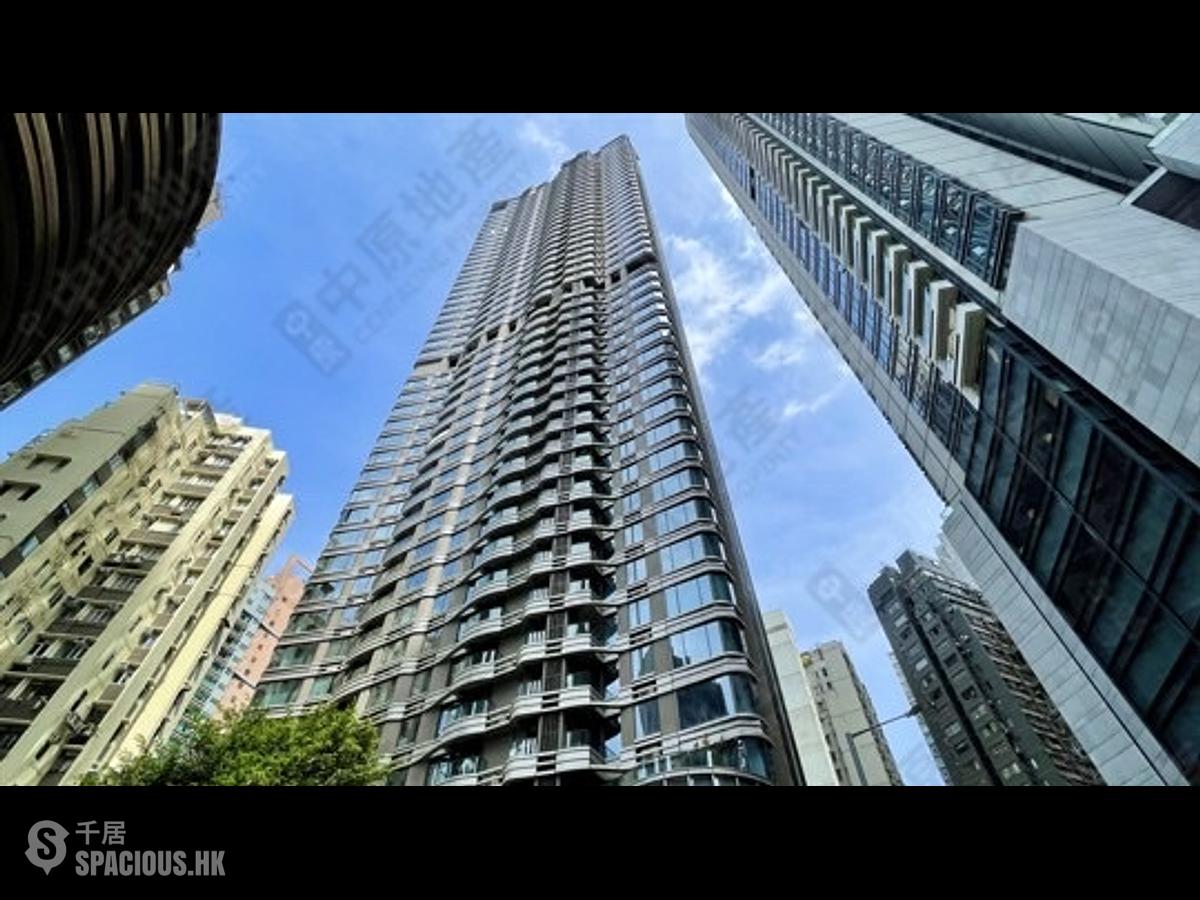 Arezzo property for sale or rent spacious.hk