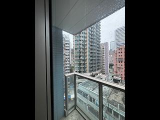 Wan Chai - The Avenue Phase 1 Block 5 02