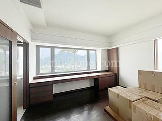 Wong Chuk Hang - Manly Villa 12