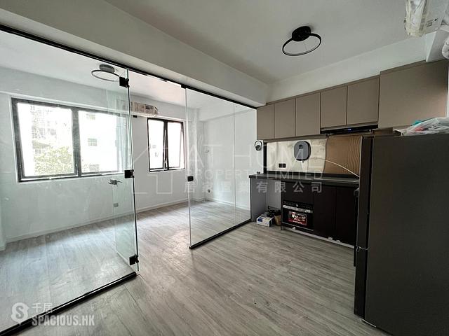 Soho - Kam Hei Mansion 01